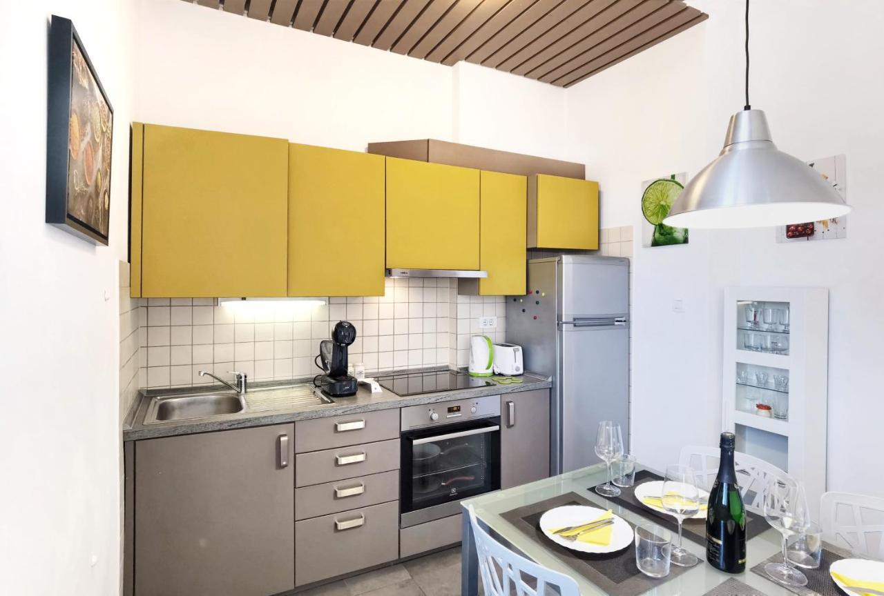 City Center Apartment Soldic Spalato Esterno foto