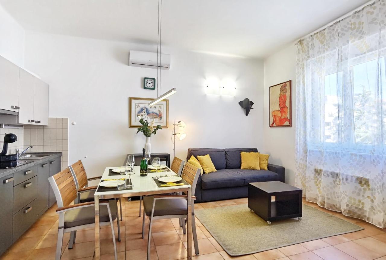 City Center Apartment Soldic Spalato Esterno foto